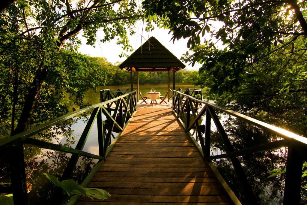 Las Lagunas Boutique Hotel Flores Dış mekan fotoğraf